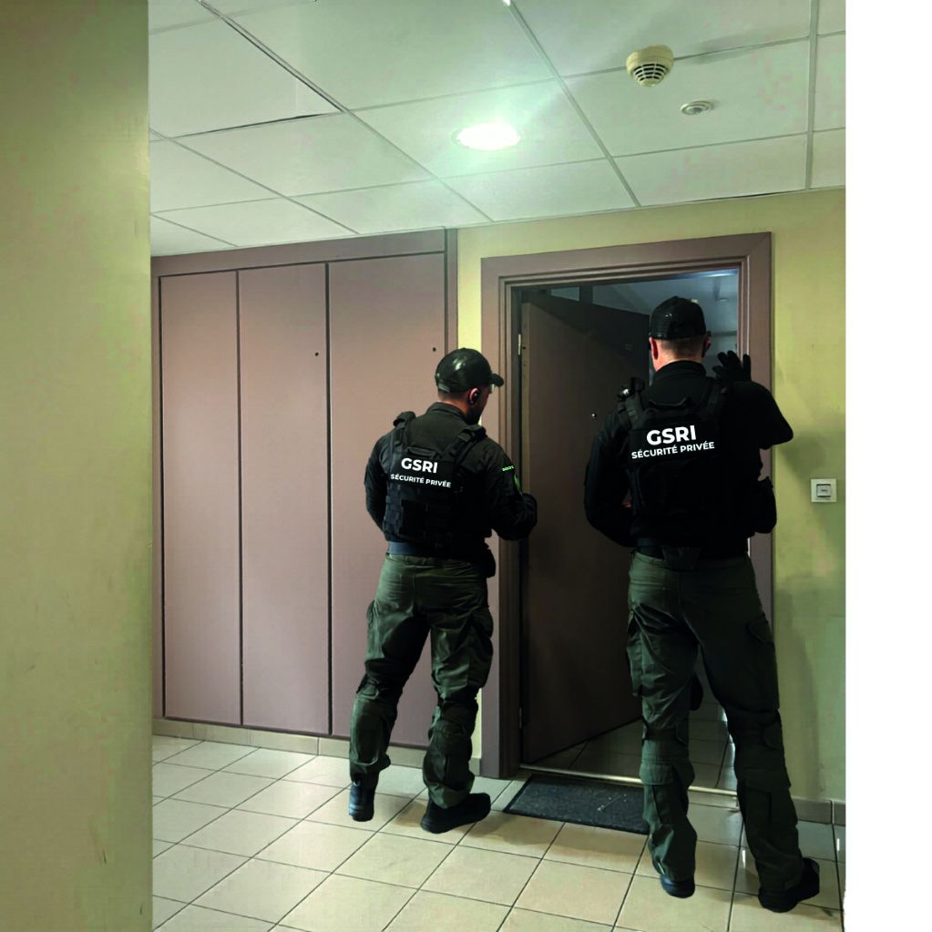 Agent GSRI en tenue d'intervention, sécurité privée